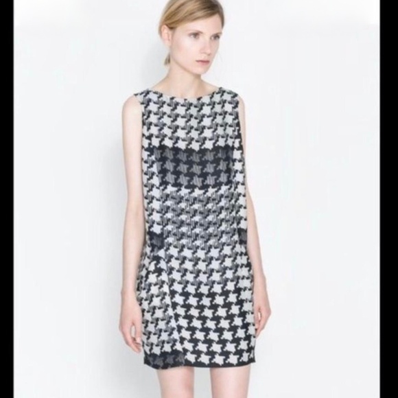 Zara Houndstooth Pocketed Shift Dress Size Small - Picture 1 of 12